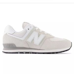 BNIB New Balance running shoes. Grey and white. EU 38.5